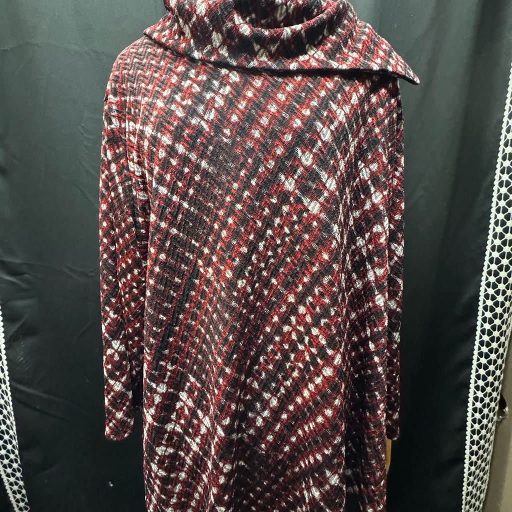 Ruby Rd. Red And Black Patterned Top